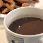 El chocolate, el color de la taza que lo contiene y el sabor