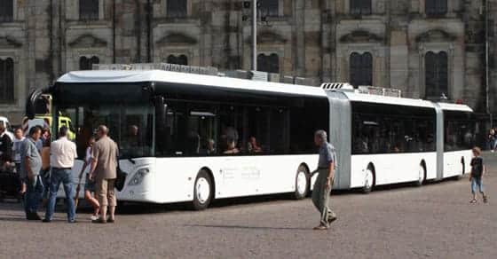 El autobús más largo y con más capacidad del mundo