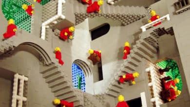 La obra de Escher en piezas de Lego