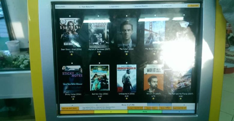 Máquinas expendedoras de películas pirateadas en Etiopía