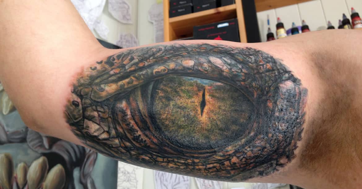 Tatuaje del ojo de un cocodrilo