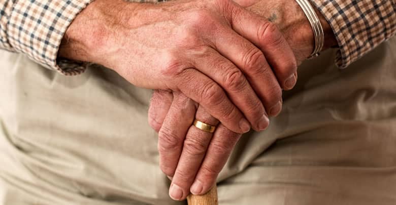 Qué son para los niños los abuelos