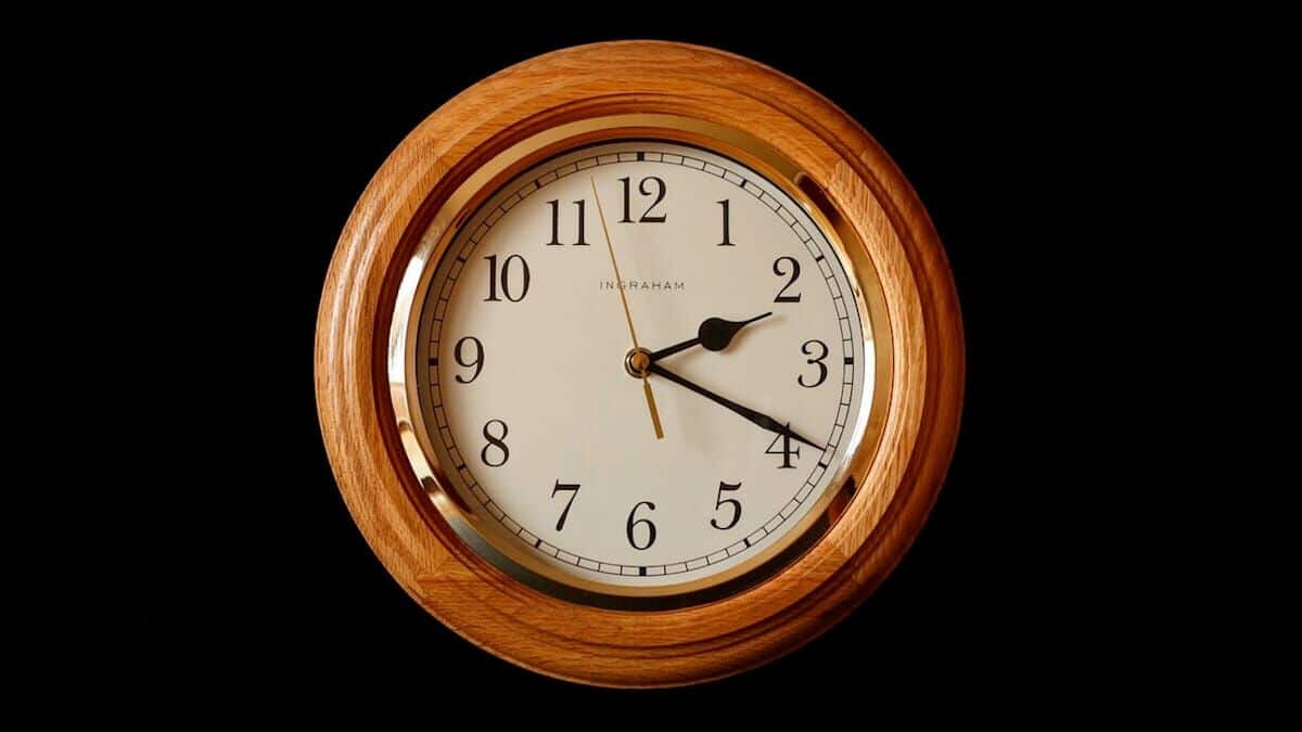 часы на комод классика