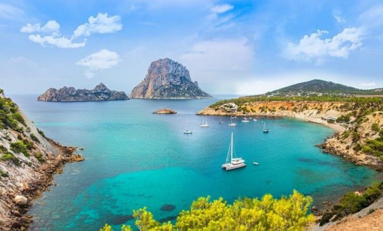 Alquiler de barcos en Ibiza: las vacaciones de lujo que mereces