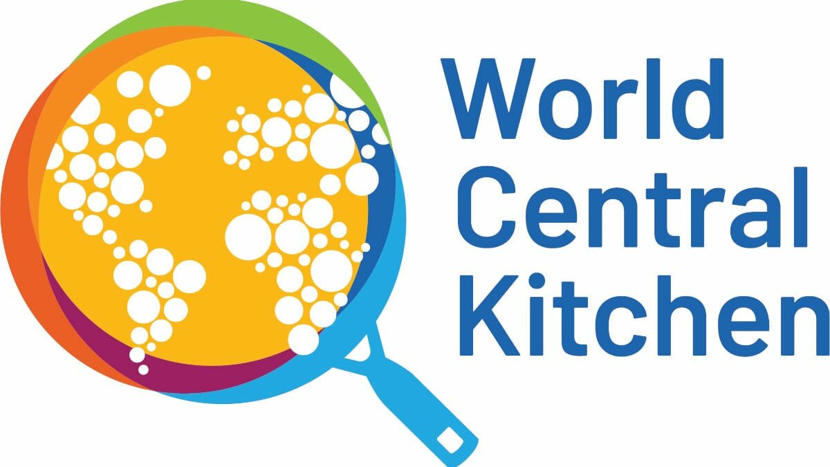 El chef José Andrés y World Central Kitchen ya están en la frontera de Ucrania, ¿a qué esperas para aportar tu granito de arena?