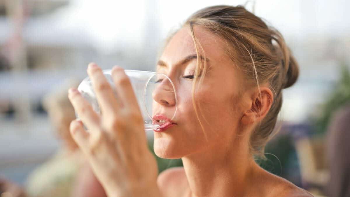 Una buena hidratación puede reducir los riesgos de insuficiencia cardiaca