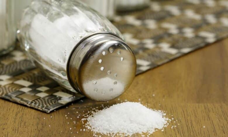 La sal aumenta la presión arterial