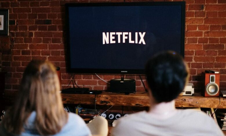 Netflix y Microsoft anuncian una suscripción más asequible