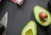 Los beneficios de comer un aguacate al día para la salud