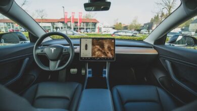 Tesla retira los coches del mercado de EEUU por fallos en el piloto automático