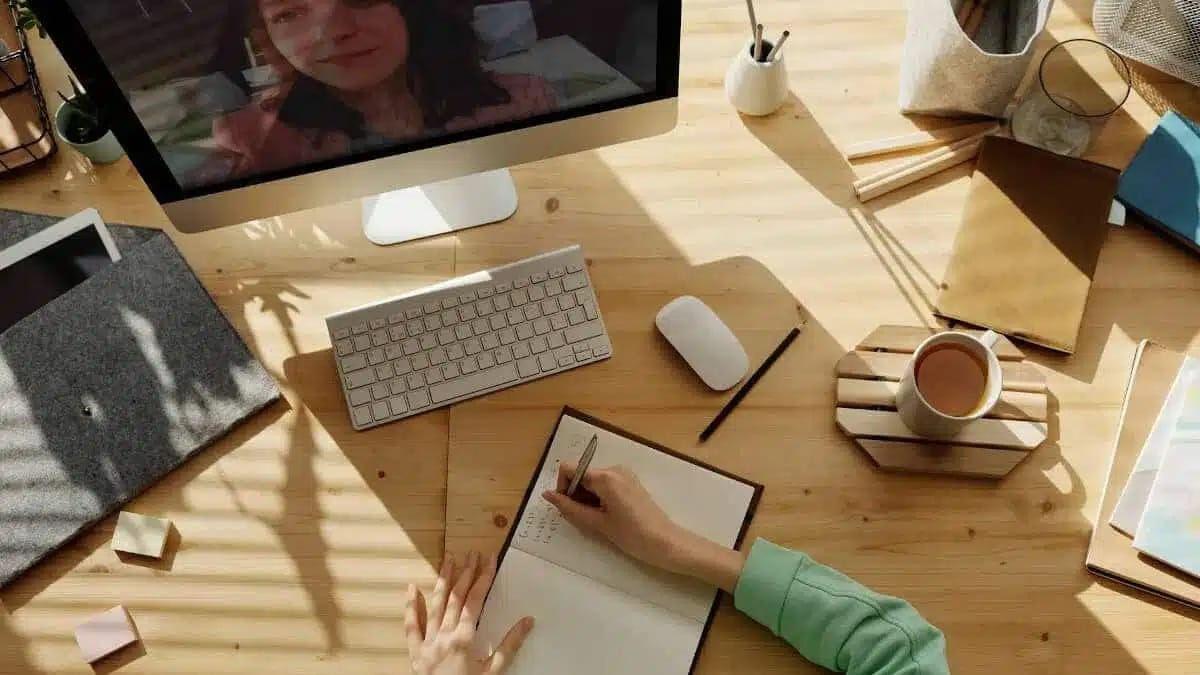 VirtualBox, un servidor virtual para ordenadores con Windows, Linux y macOS 1 VirtualBox, un servidor virtual para ordenadores con Windows, Linux y macOS