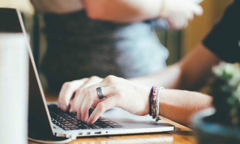 Cómo eliminar archivos y carpetas bloqueados