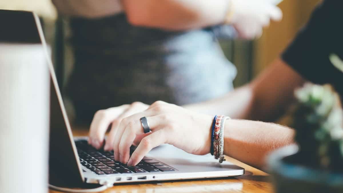 Cómo eliminar archivos y carpetas bloqueados