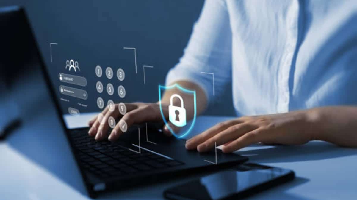 Verificación de identidad: cómo los servicios modernos mantienen seguras las interacciones digitales