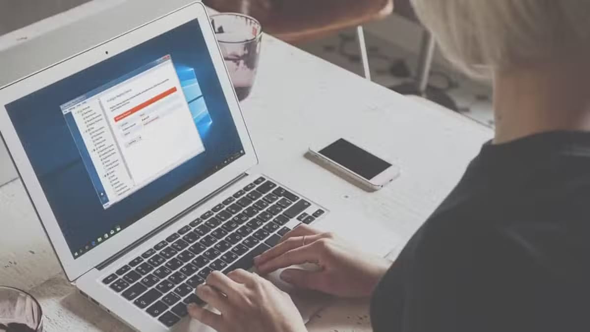 Cómo borrar fácilmente las entradas no válidas del Registro de Windows