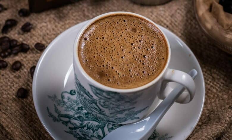 Tomar café por la mañana nos hace ser más felices