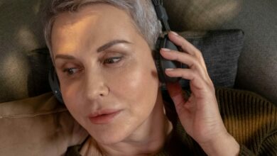 Escuchar o tocar música después de los 70 años reduce el riesgo de demencia