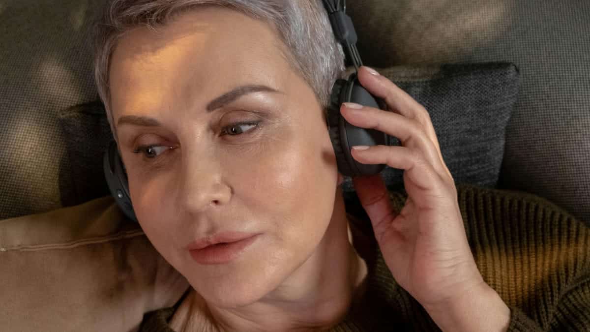 Escuchar o tocar música después de los 70 años reduce el riesgo de demencia