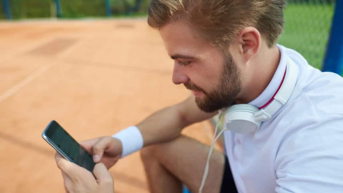 Guía completa para seguir el tenis en vivo: partidos, estadísticas y estrategias