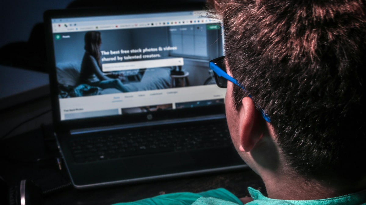 El uso de Internet por parte de niños, adolescentes y jóvenes