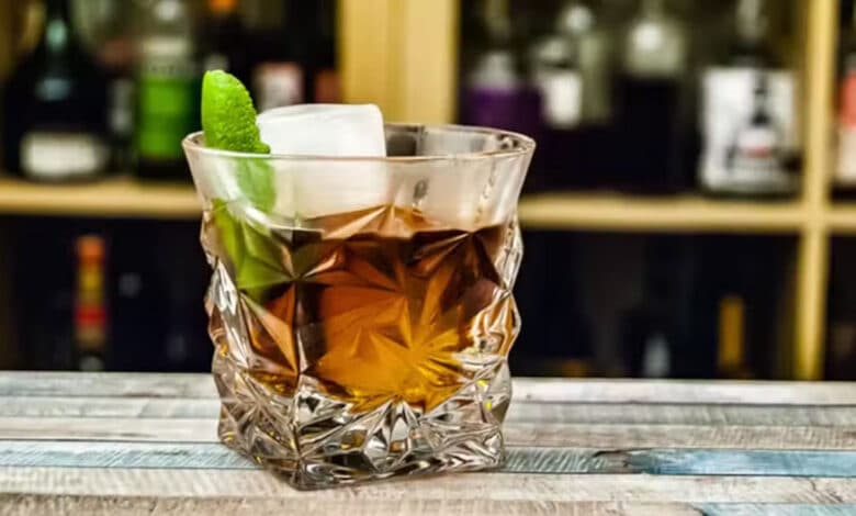 Los adolescentes que consuman alcohol tienen riesgo de padecer ansiedad en el futuro