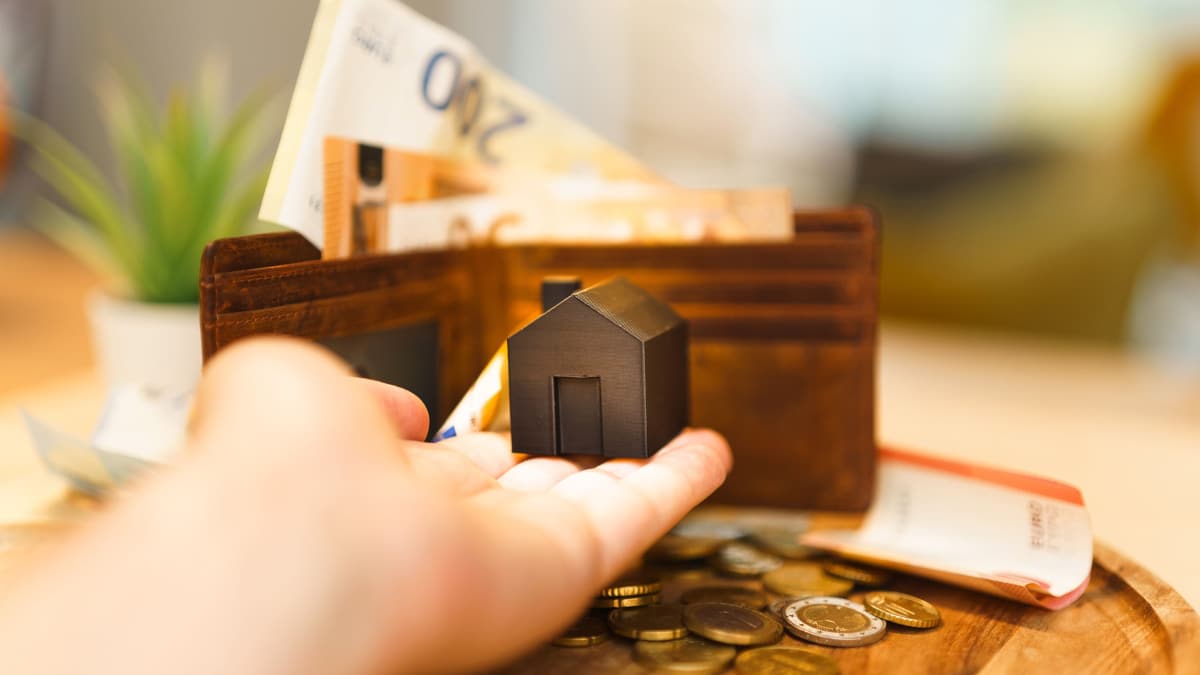 Crowdfunding inmobiliario España: deuda, equity y alquiler comparados